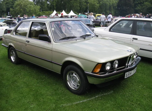 n-BMW-320I-large640