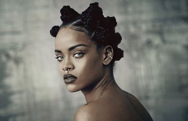 Δείτε το ολοκαίνουριο video clip της Rihanna για το «American Oxygen»!