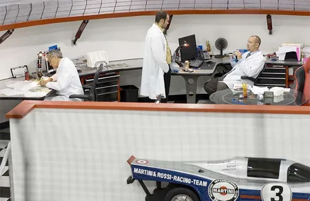 weird_office_3