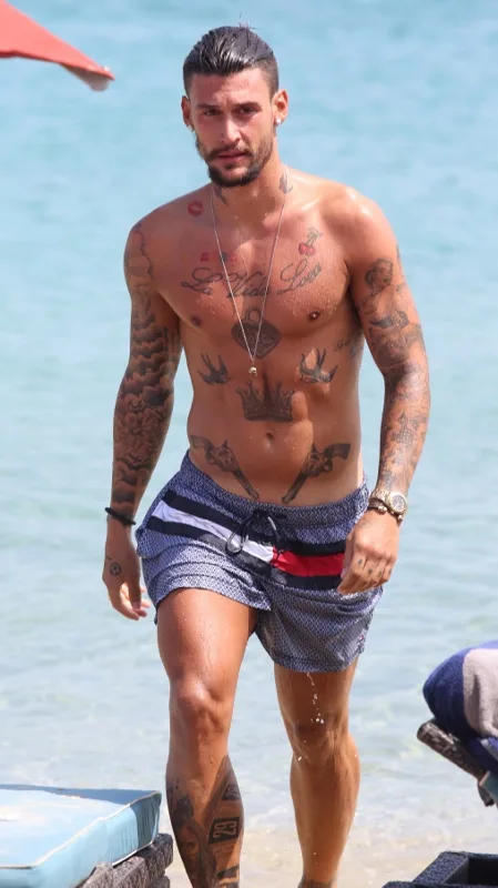 030615183429_9682