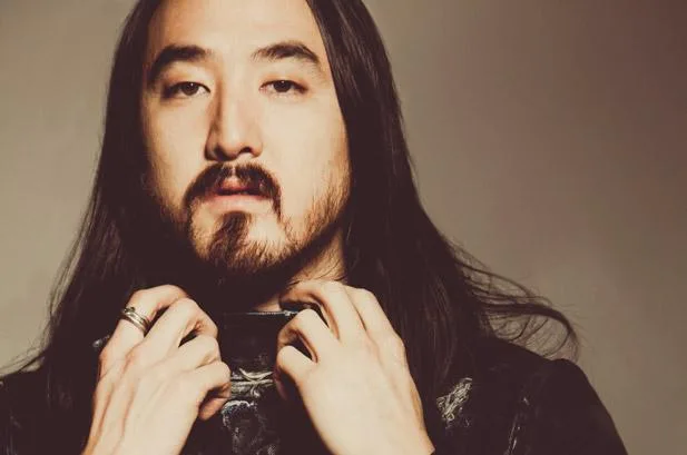 Ο Steve Aoki σε κοντινό πλάνο