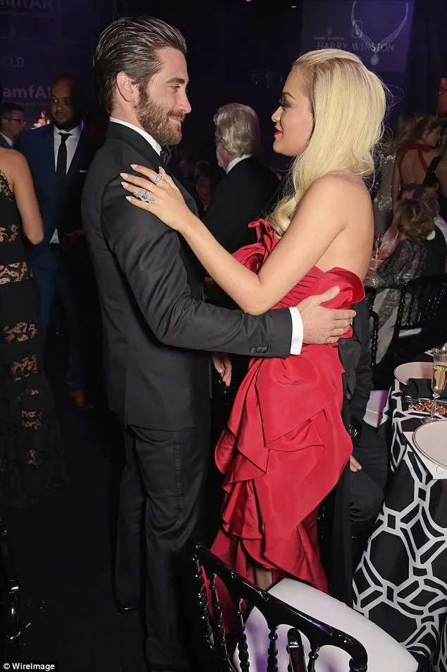 28F3FFDC00000578-3092184-Hello_darling_Rita_chats_to_Cannes_juror_and_actor_Jake_Gyllenha-a-30_1432279887628