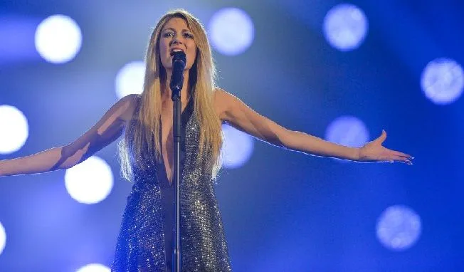 Η Μαρία Έλενα Κυριάκου στη σκηνή της Eurovision 2015.