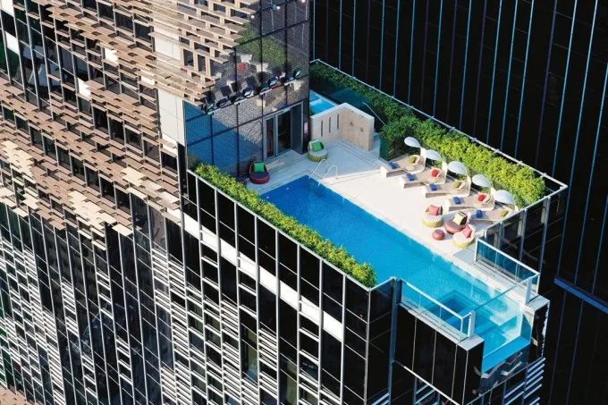 hotel-indigo-swimming-pool-hong-kong-conde-nsat-traveller-17dec14-Andrew-J-Loiterton_1080x720