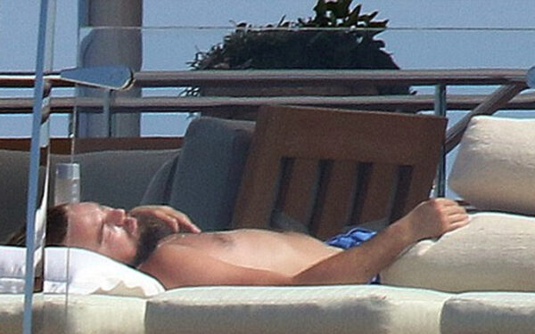 Χωρίς αντίπαλο ο Leonardo DiCaprio στην ..ζωάρα! Δείτε τον στο γιότ του στις Κάννες