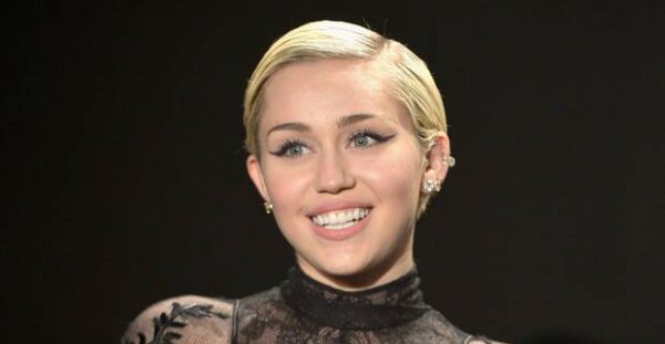 Δείτε το σούπερ χλιδάτο σπίτι που αγόρασε η Miley Cyrus στο Λος Άντζελες!