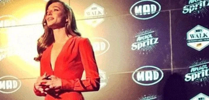 Η Κάτια Ζυγούλη στη σκηνή του MadWalk 2015 by Aperol Spritz.