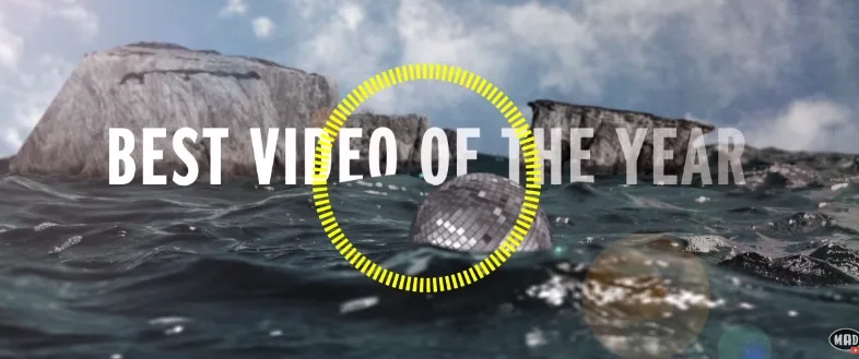Γραφικό για την κατηγορία Best Video of the Year στα Mad VMA 2015.
