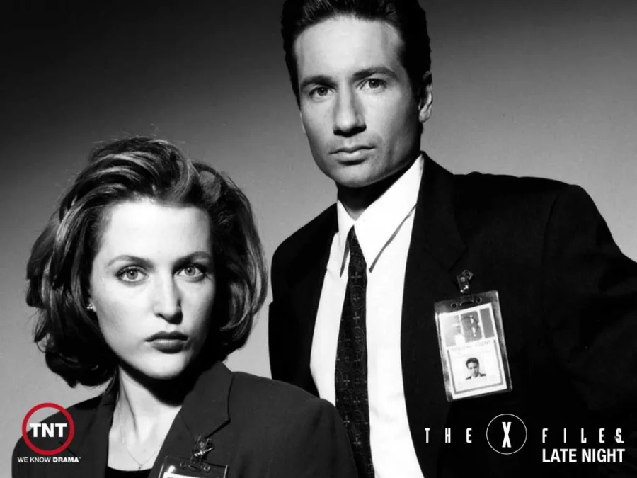 Ο David Duchovny και η Gillian Anderson ως Mulder και Scully στα X-Files