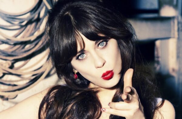 Αντίγραψε το look της Zooey Deschanel σε 6 απλά βήματα !