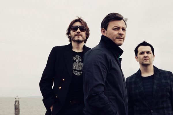 No Manifesto: Μια ταινία για τους Manic Street Preachers