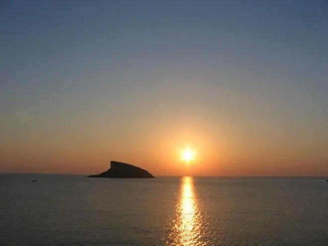 Strongylo_Syros.
