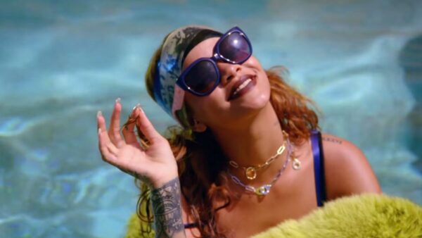 Η απίστευτη διασκευή των Korn στο “Bitch Better Have My Money” της Rihanna