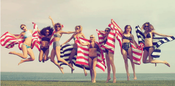 Τo πιο τέλειο πάρτυ είναι αυτό της Taylor Swift για την 4η Ιουλίου!