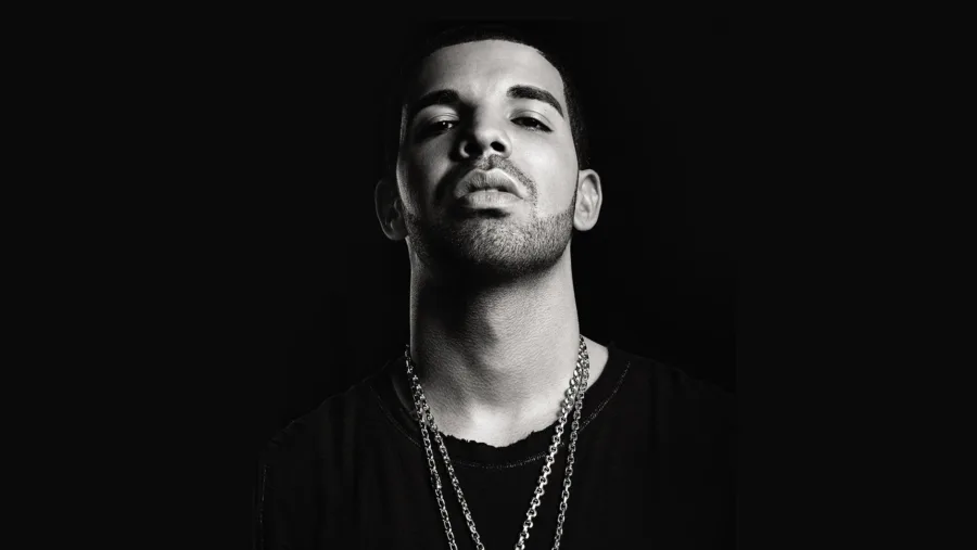Ασπρόμαυρο πορτρέτο του Drake