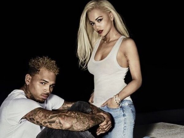 Σούπερ σέξυ η Rita Ora και ο Chris Brown στο Body On Me!