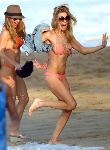 new-leann-rimes-beach-bodies-600