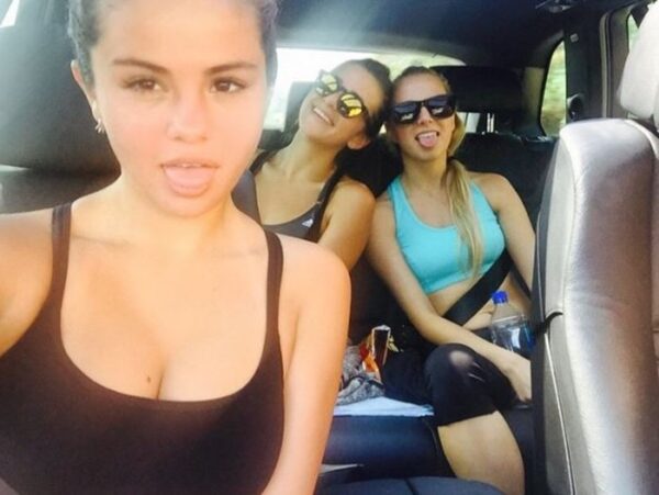 Αυτές είναι οι πιο όμορφες selfies των σταρ χωρίς ίχνος μακιγιάζ!