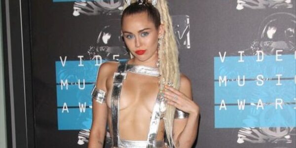 Σε κλινική αποτοξίνωσης η Miley Cyrus;