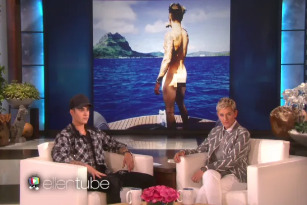 Ο Justin Bieber και η Ellen DeGeneres σε τηλεοπτικό πλατό