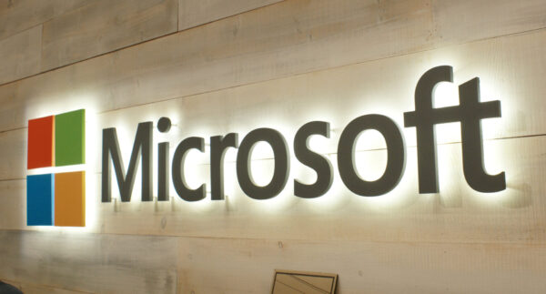 Σε ολόκληρη Microsoft και τσιγκουνεύονται το γάλα στον καφέ!