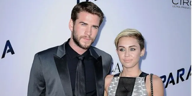 Ο Liam Hemsworth και η Miley Cyrus σε επίσημη εμφάνιση