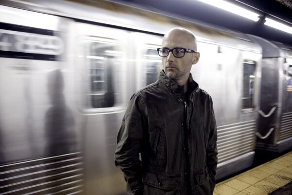 Ολοκαίνουργο video clip για τον Moby