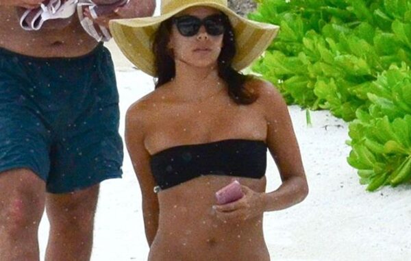 Φωτία στα 40 της η Eva Longoria! Δείτε την στην παραλία