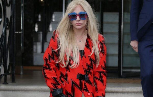 Η Lady Gaga το τερμάτισε με τη σιλικόνη! Δείτε