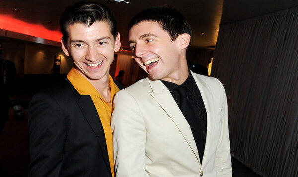 Έτοιμο το νέο άλμπουμ των The Last Shadow Puppets! Θα κυκλοφορήσει το 2016