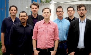 Οι Calexico, live, αυτή την Παρασκευή στο Fix Factory of Sound (Θεσσαλονίκη) και το Σάββατο στο Fuzz Live Music Club (Αθήνα)!