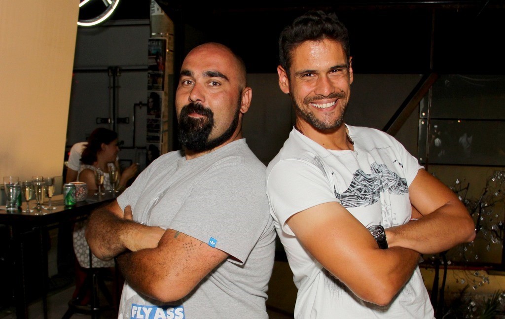ougarezos-stamatis-din-dan-don-people-1181