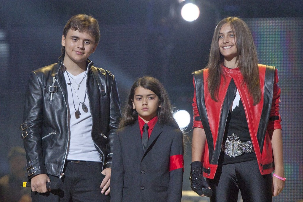 paidia-mj-ena