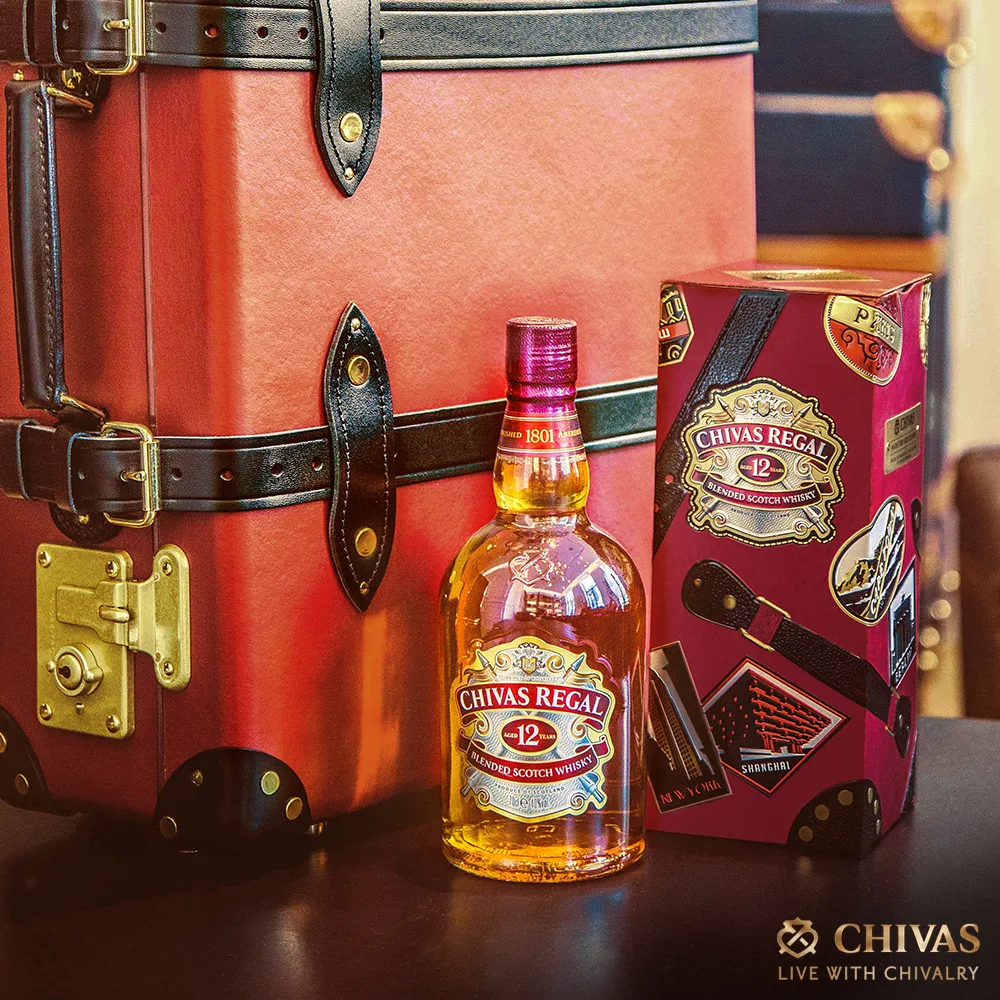 CHIVAS 12 'Made for Gentlemen' by Globe-Trotter_2