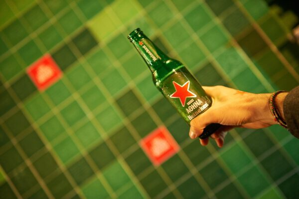 Με ένα μεγάλο street party γιόρτασε η Heineken την αποκάλυψη  του «Μωσαϊκού της Αθήνας»
