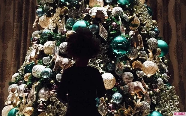Room-Decor-Ideas-Room-Idea-Christmas-Decoration-Ideas-Christmas-Tree-Pictures-Celebrity-Christmas-Tree-Celebrities-Christmas-Trees-3-Beyoncé