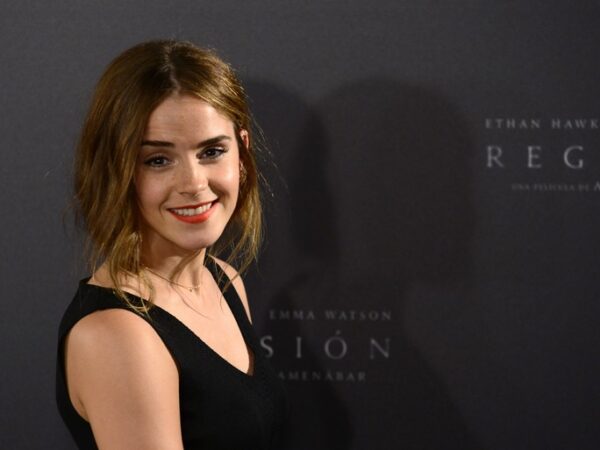 Keira Knightley -Emma Watson: Προσφέρουν επώνυμα ρούχα τους για το καλό των προσφύγων