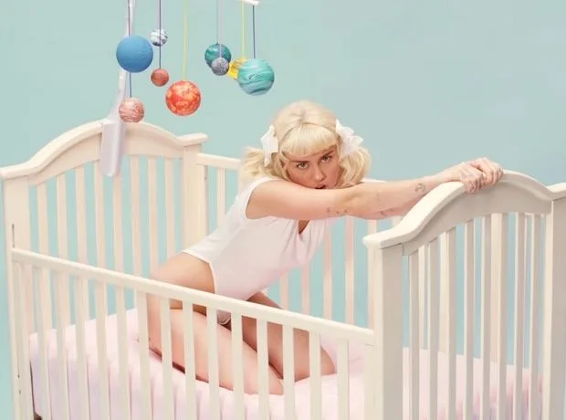 miley-out
