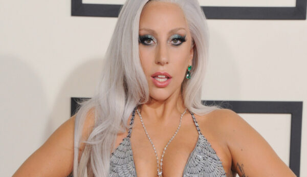 Συγκλονίζει η Lady Gaga! Είχε πέσει θύμα βιασμού και δεν το έχει πει σε κανέναν!