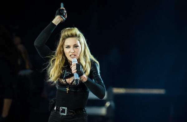 Ξανά “κέρατο” για την Madonna! Δείτε τι έγινε με τον Sean Penn!