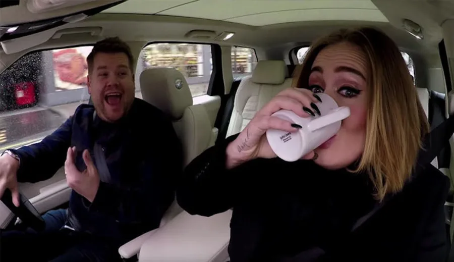 Η Adele και ο James Corden μέσα σε αυτοκίνητο