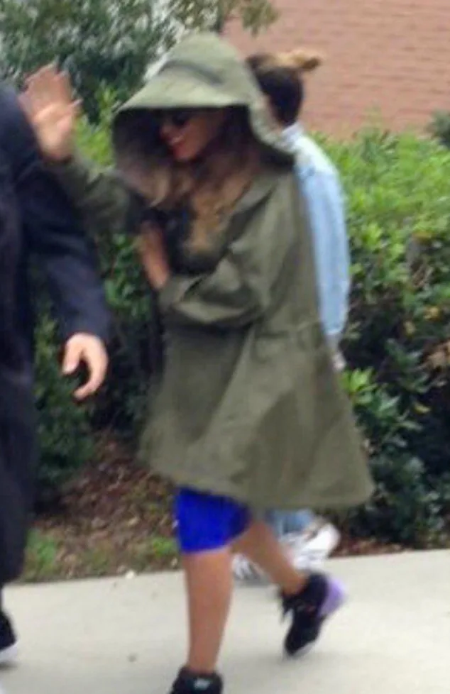 rs_634x978-160118180155-beyonce-usc