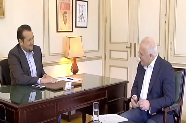 Ο Νίκος Παππάς και ο Βασίλης Ταλαμάγκας σε τηλεοπτική συνέντευξη.