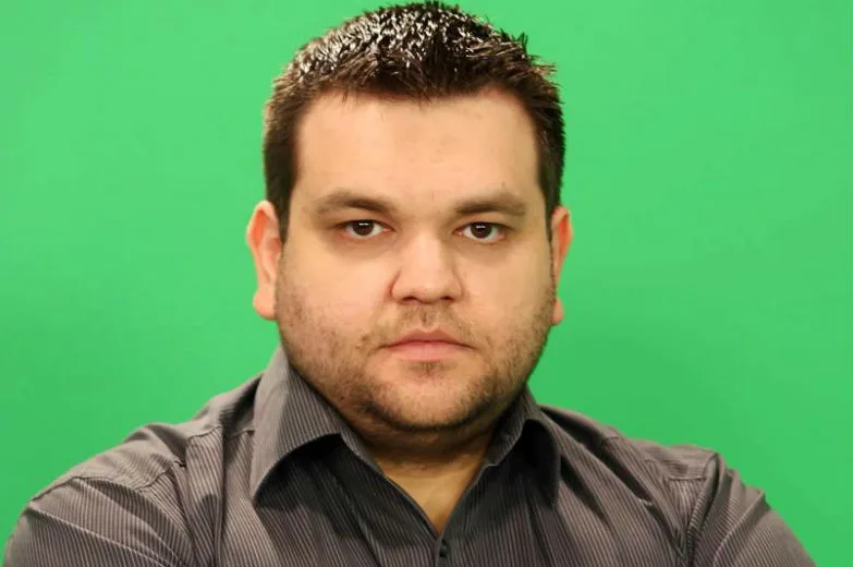 Ο δημοσιογράφος Λάμπρος Γκαραγκάνης.