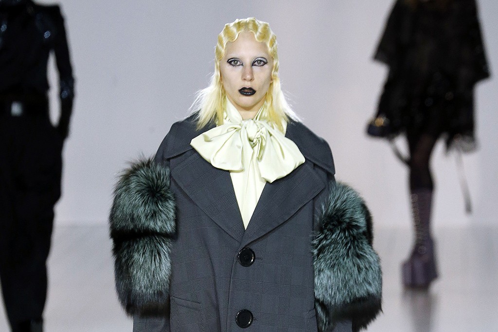lady-gaga-marc-jacobs-runway-1