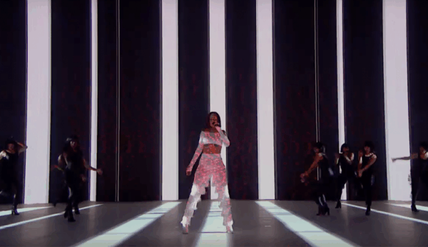 Έκλεψε την παράσταση η Rihanna στα Brit Awards!