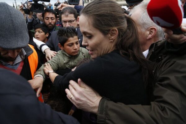Στο δρόμο για… Μαξίμου η Angelina Jolie!