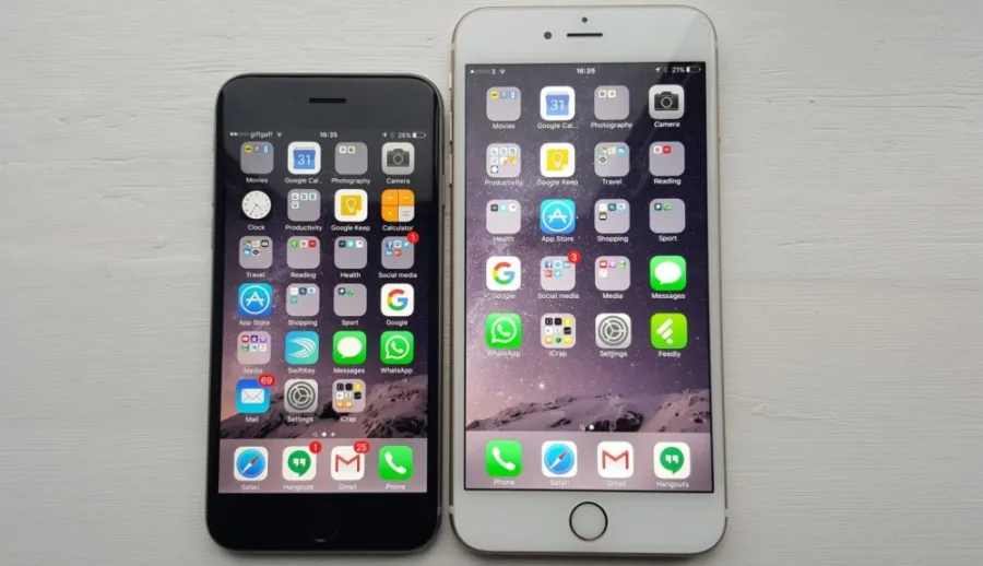 Δύο κινητά τηλέφωνα iPhone 6s και iPhone 6s Plus δίπλα-δίπλα.