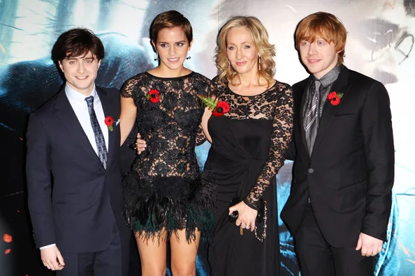 J+K+Rowling+Daniel+Radcliffe+Harry+Potter+XQN9nKDvy77l