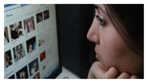 Αν είσαι όλη την ώρα στα social media ίσως και να έχεις κατάθλιψη